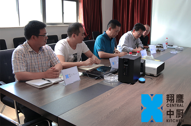 Ϊ����������·������ͷ�����Ψһ��������豸Ƹ���ձ�ר�ҹ�������ҵ��չЯ�ֹ���