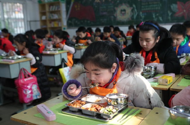 ����ͷ�����Ψһ�г�&rdquo;&mdash;���Ϻ̶���ʳƷ�������Ͷ����Ӫ��