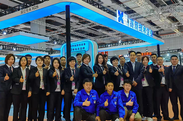 上海展会龙八头号玩家唯一C位出道,现场一片火爆! 上海展会龙八头号玩家唯一C位出道,现场一片火爆!